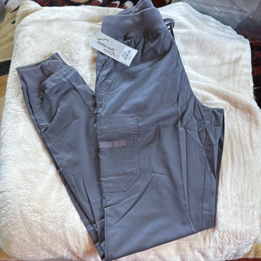 Uniform advantage jogger scrub pants